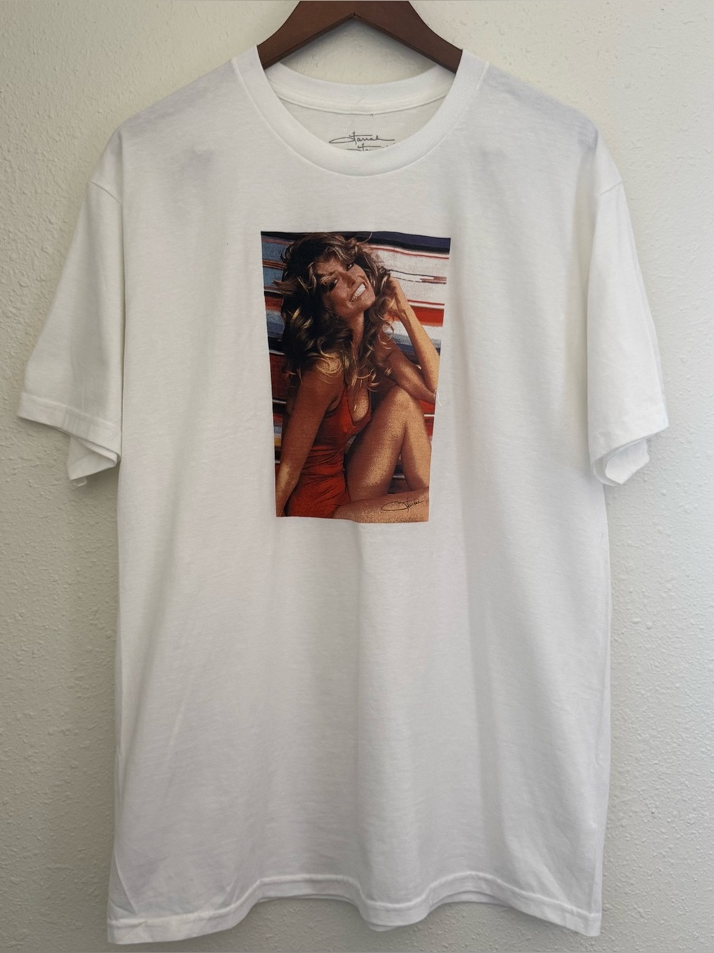 NWT Farrah Fawcett Graphic Tee White Large Licensed 100% Cotton Retro T-Shirt